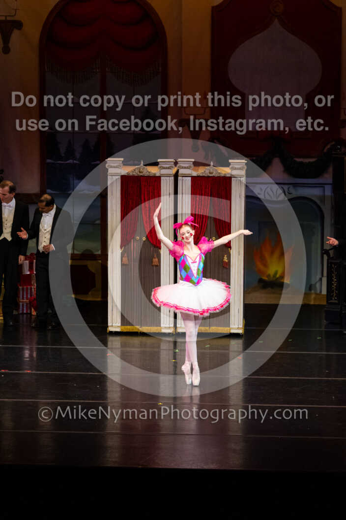 20251220182154-EQ7A0346