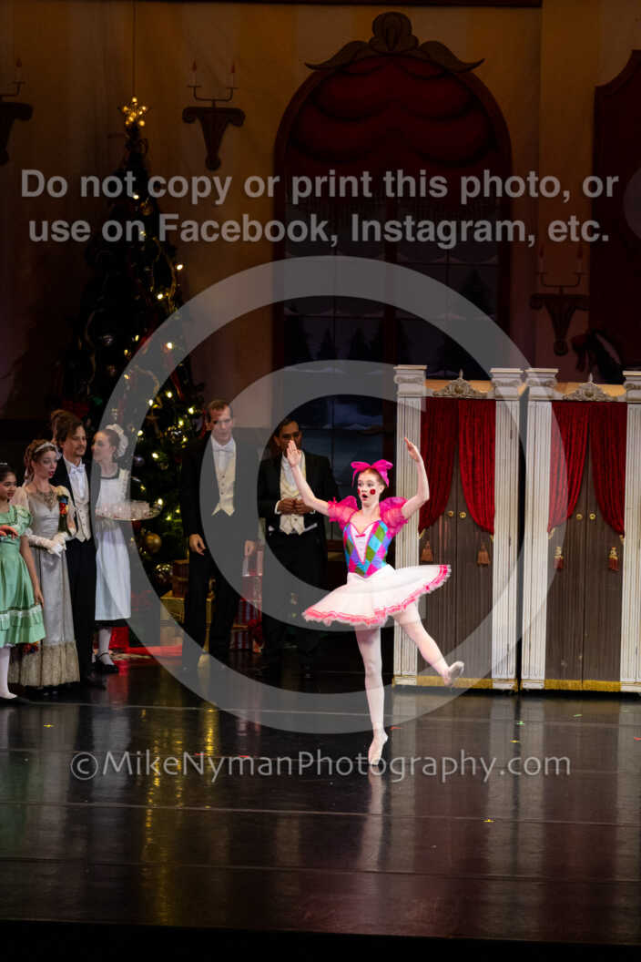 20251220182210-EQ7A0365