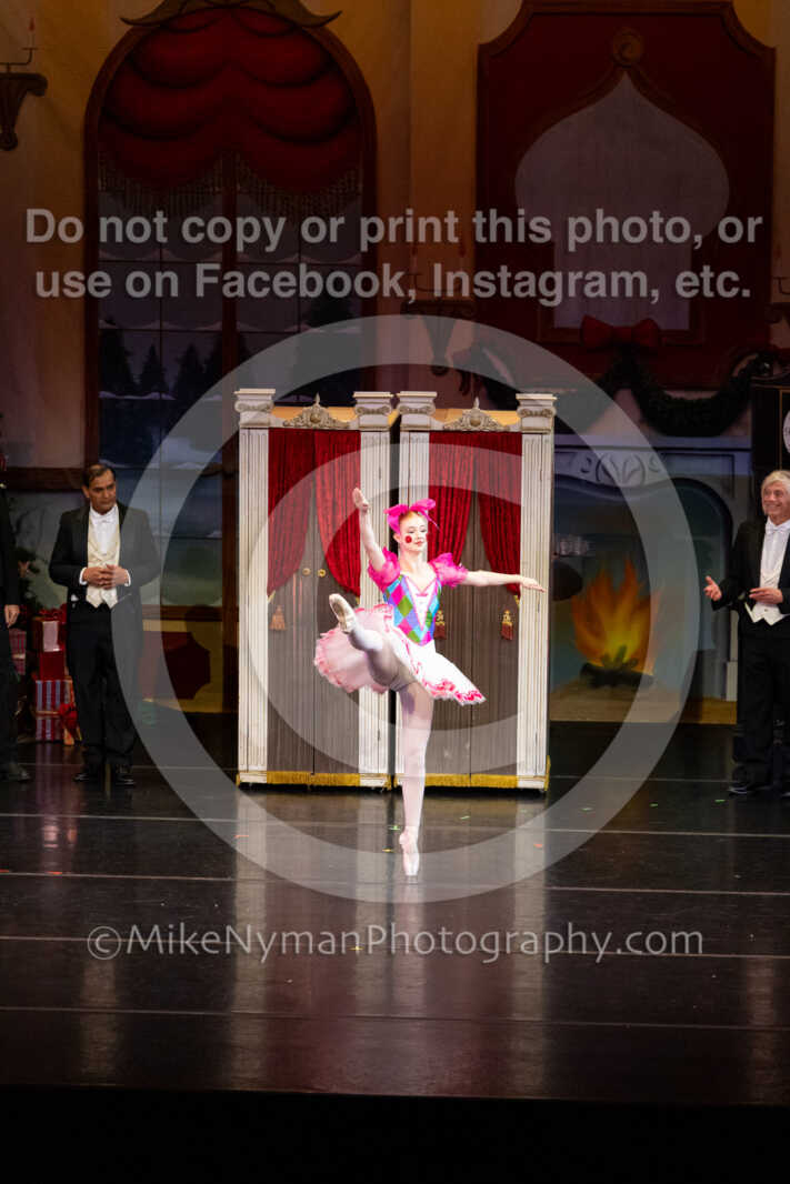 20251220182216-EQ7A0380