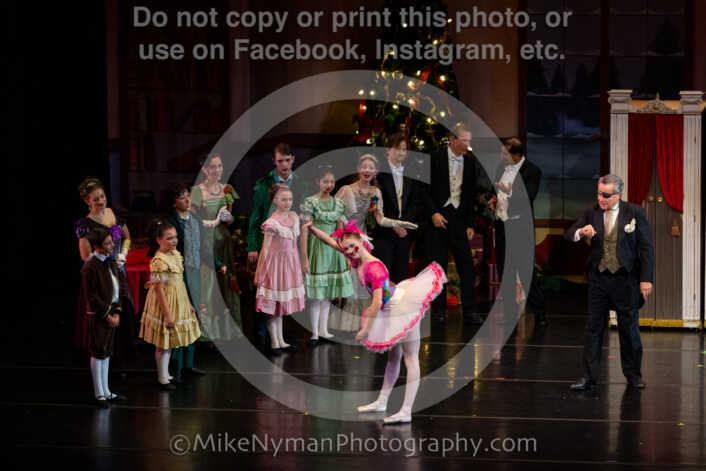 20251220182238-EQ7A0388