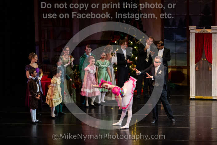 20251220182241-EQ7A0390