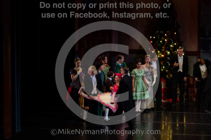 20251220182254-EQ7A0396