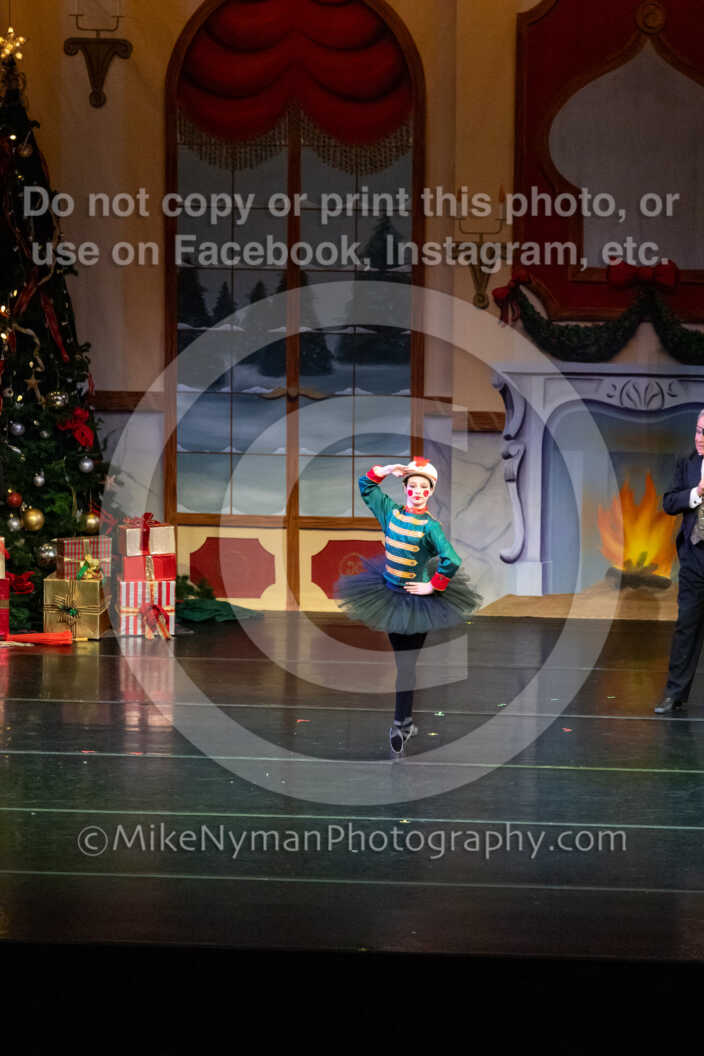 20251220182311-EQ7A0404