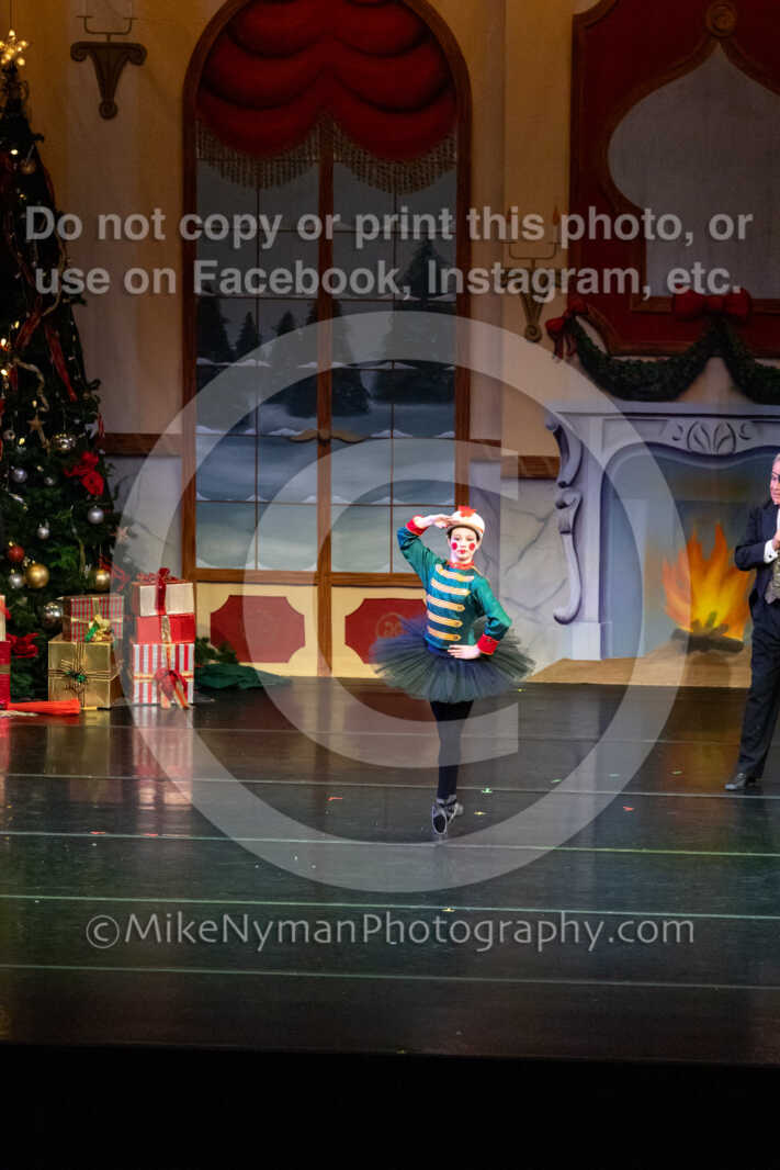 20251220182311-EQ7A0404