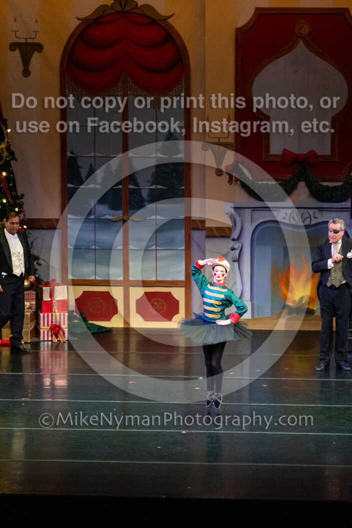 20251220182327-EQ7A0430