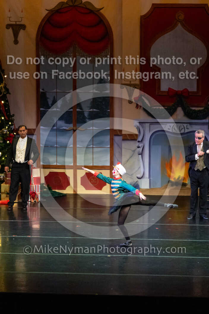 20251220182328-EQ7A0433