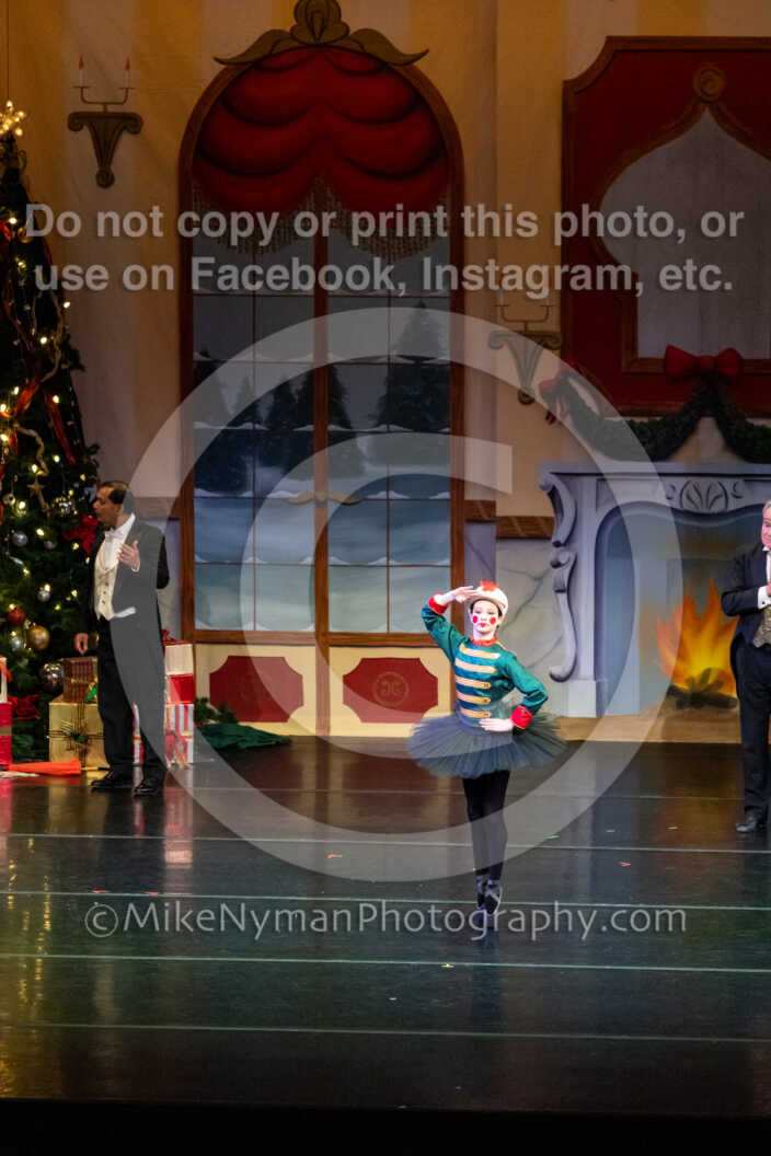 20251220182330-EQ7A0435