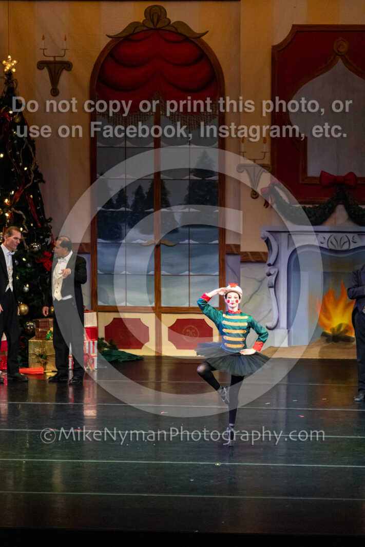 20251220182330-EQ7A0438