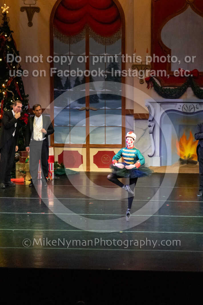 20251220182335-EQ7A0448