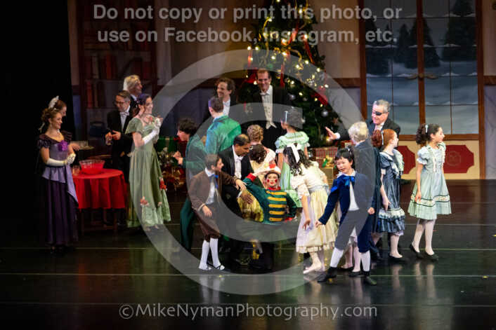 20251220182356-EQ7A0473