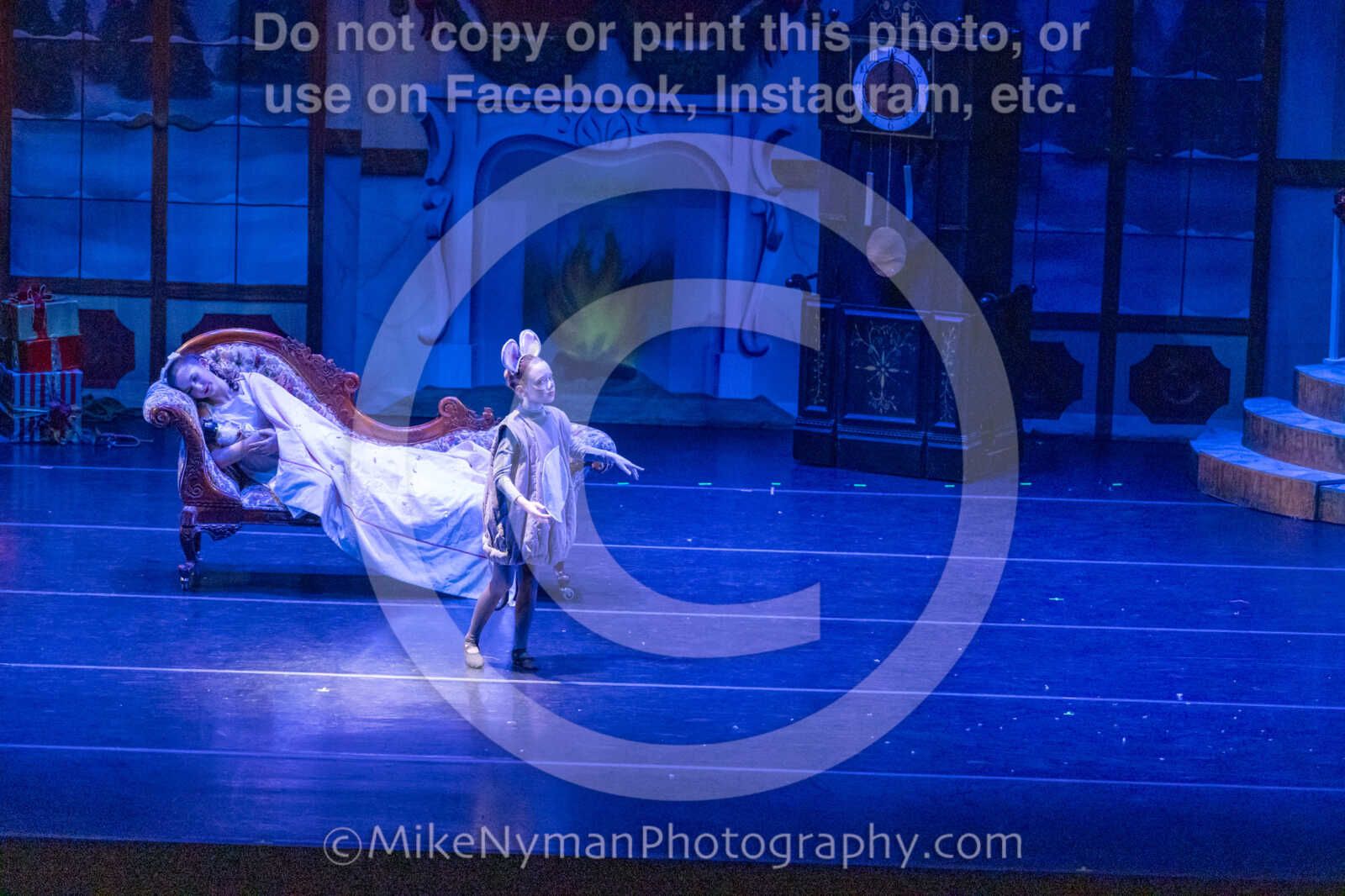 20251129193238-R62-130082