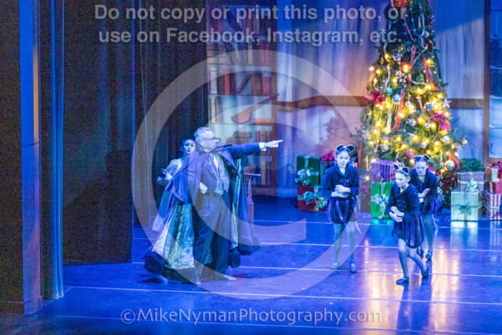 20251129193408-R62-130163