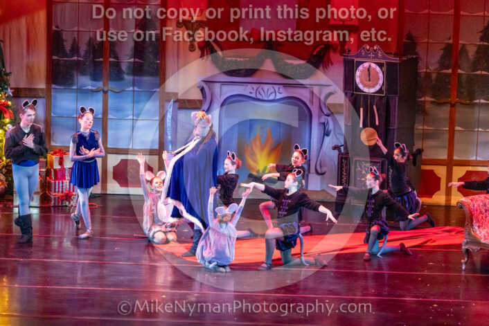 20251129193453-R62-130193