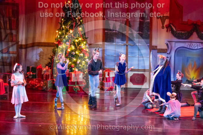 20251129193454-R62-130195