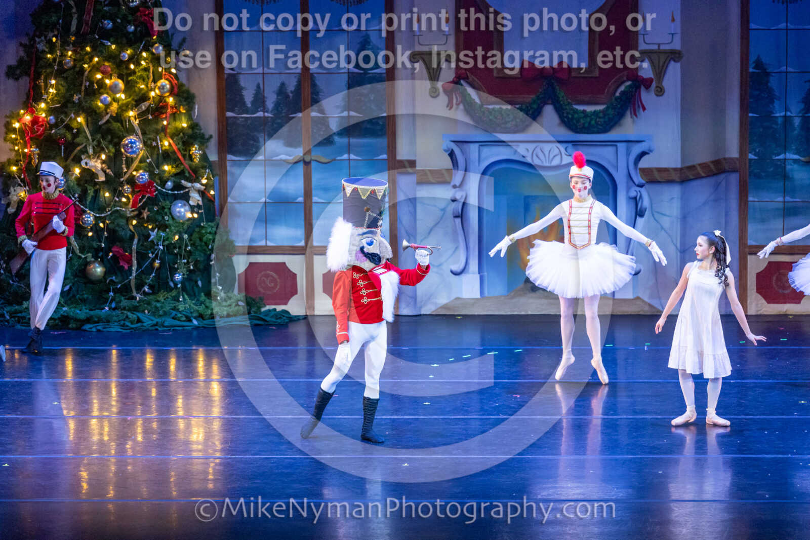 20251129193704-R62-130284