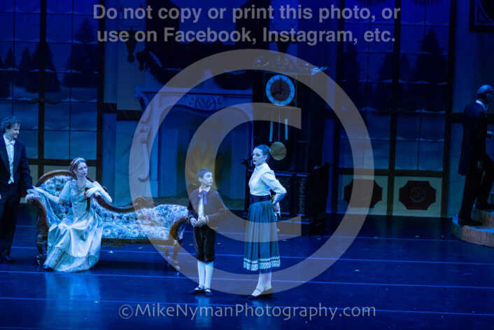 20251220183048-EQ7A0697