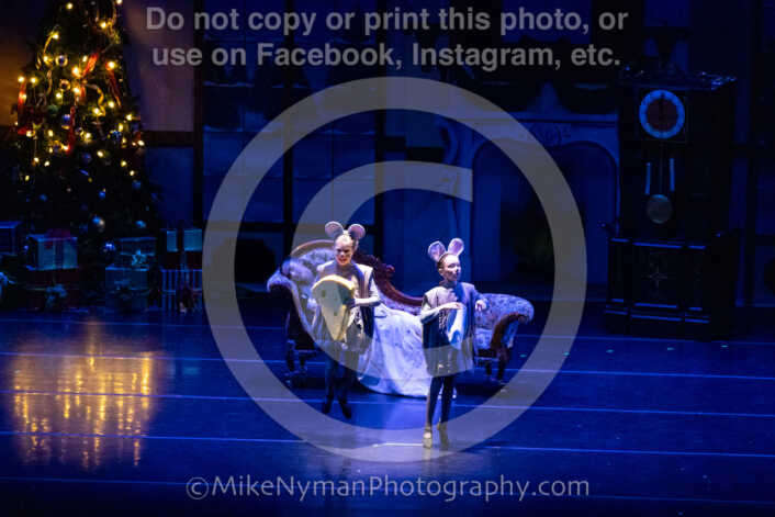 20251220183225-EQ7A0726