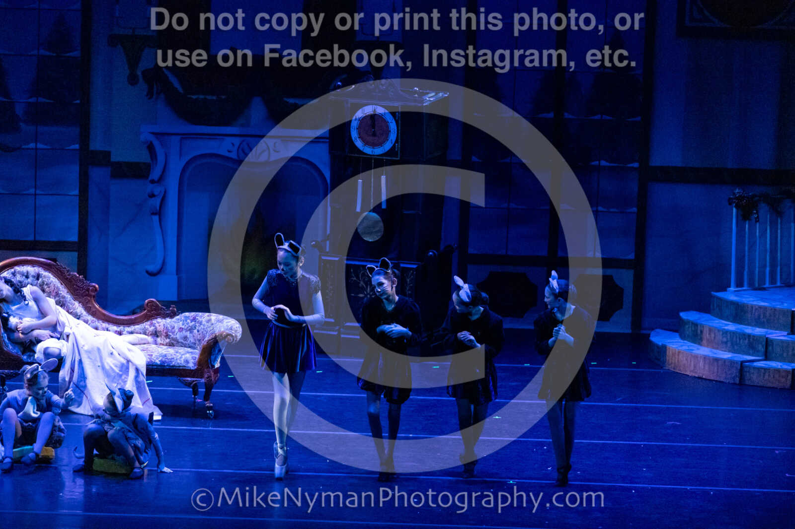 20251220183253-EQ7A0736