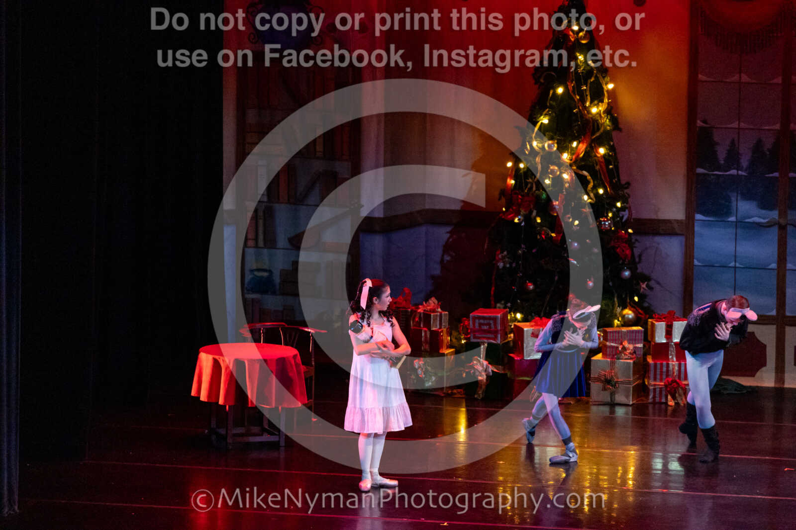 20251220183424-EQ7A0766