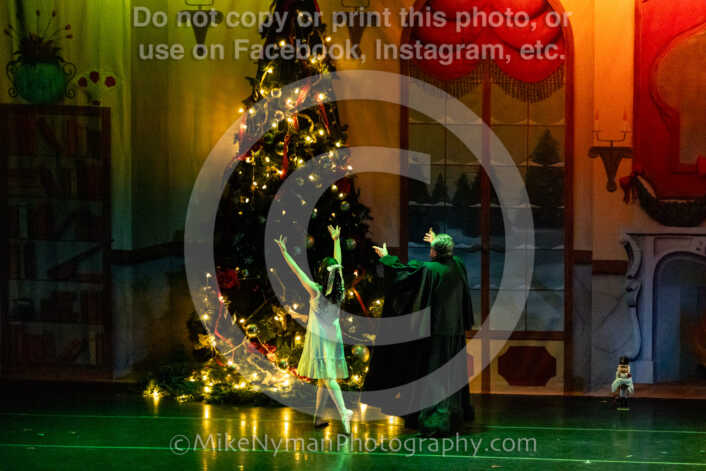 20251220183531-EQ7A0784