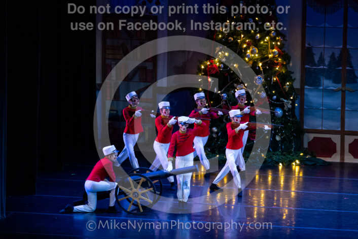 20251220183646-EQ7A0833