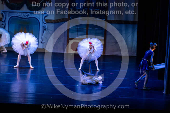 20251220183650-EQ7A0835