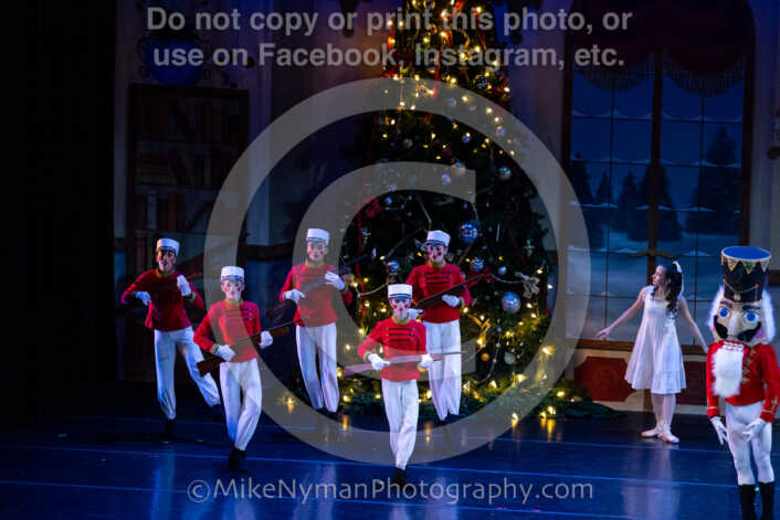 20251220183654-EQ7A0839