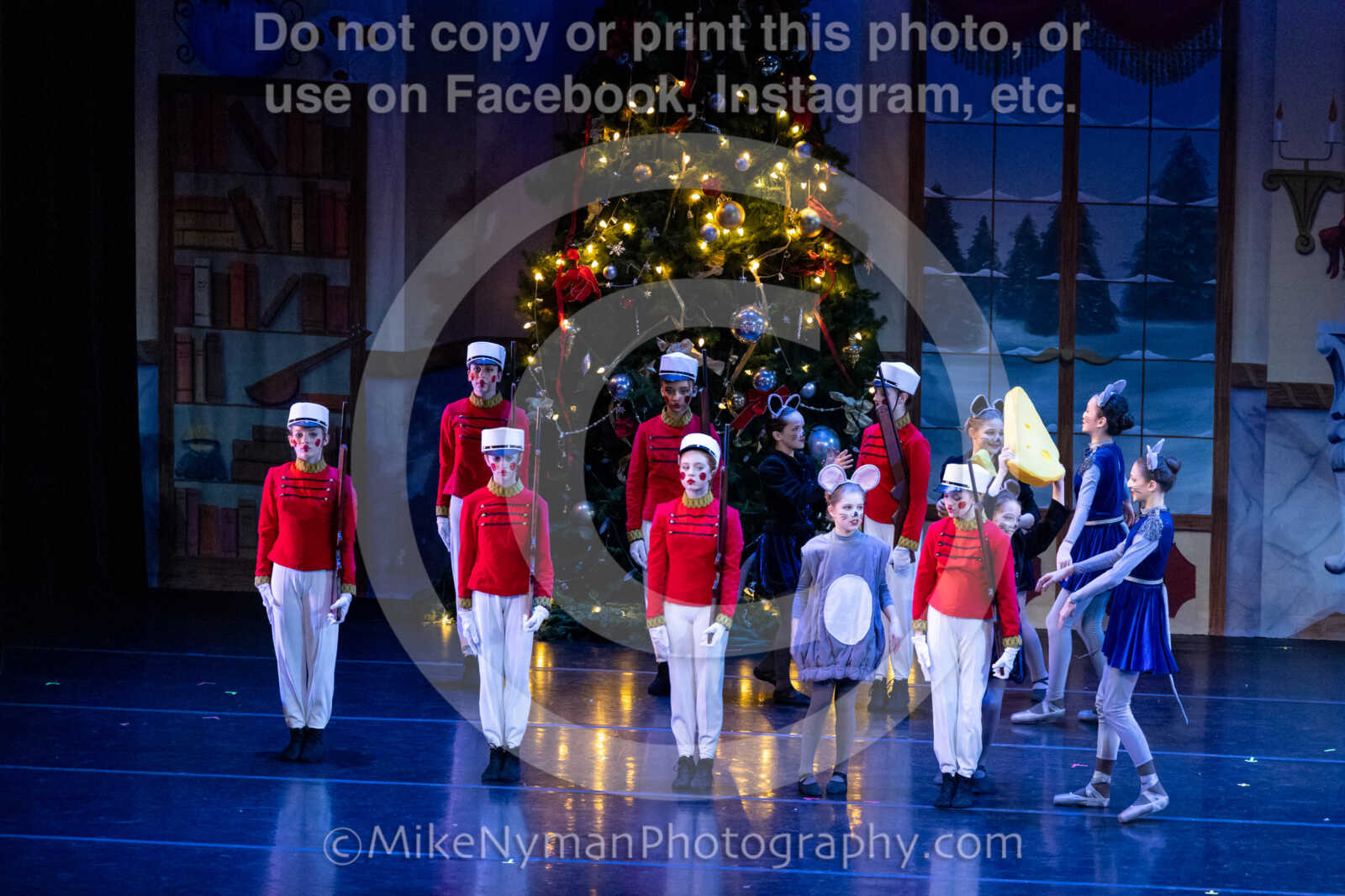 20251220183722-EQ7A0862