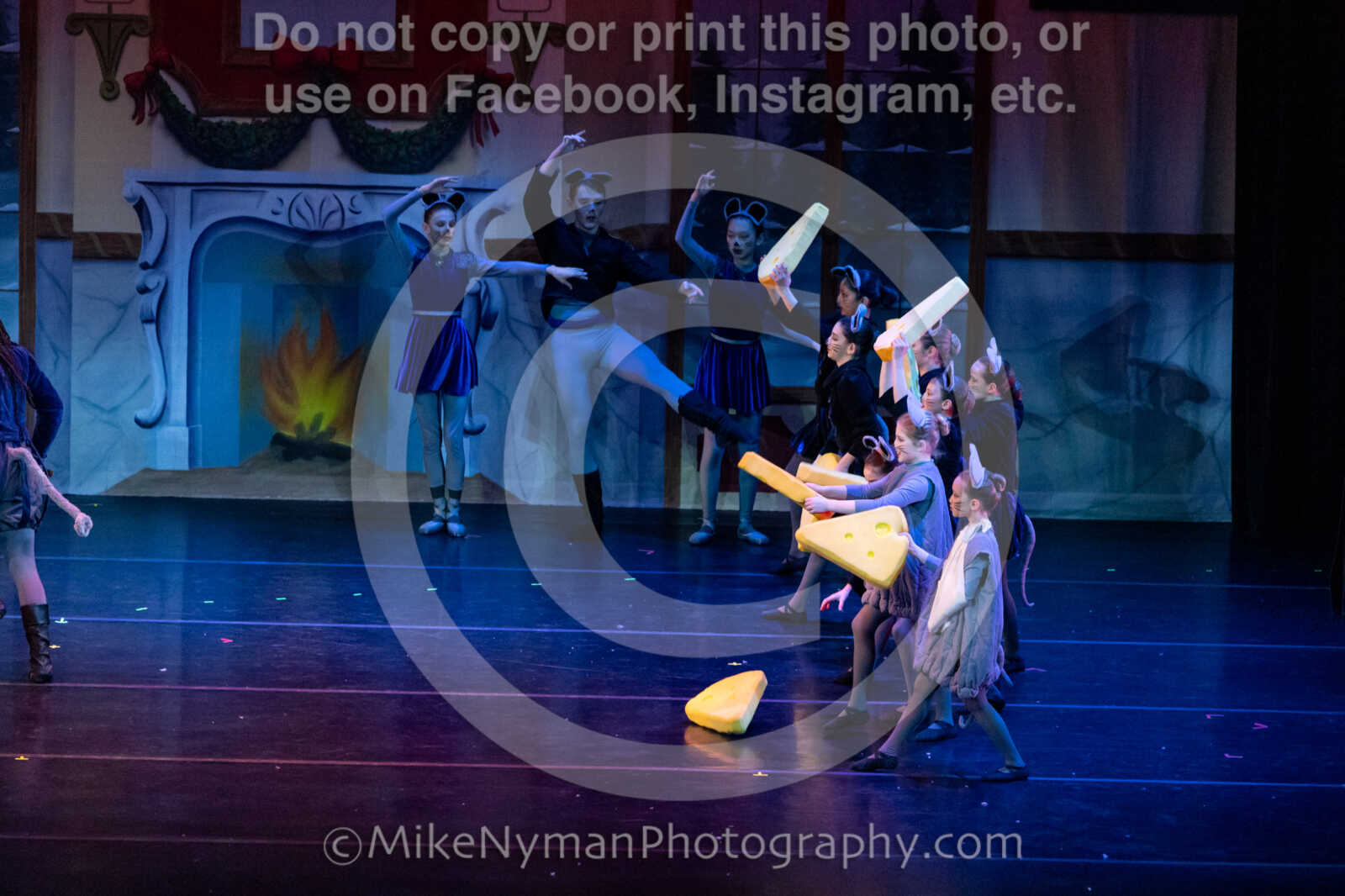 20251220183909-EQ7A0917