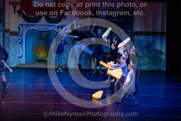 20251220183909-EQ7A0917