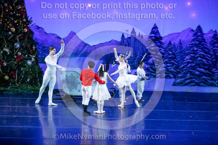 20251129194218-R62-130475