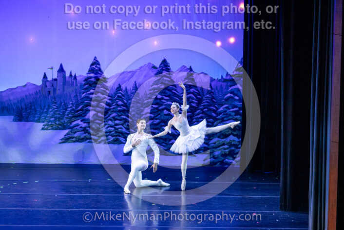 20251129194409-R62-130582