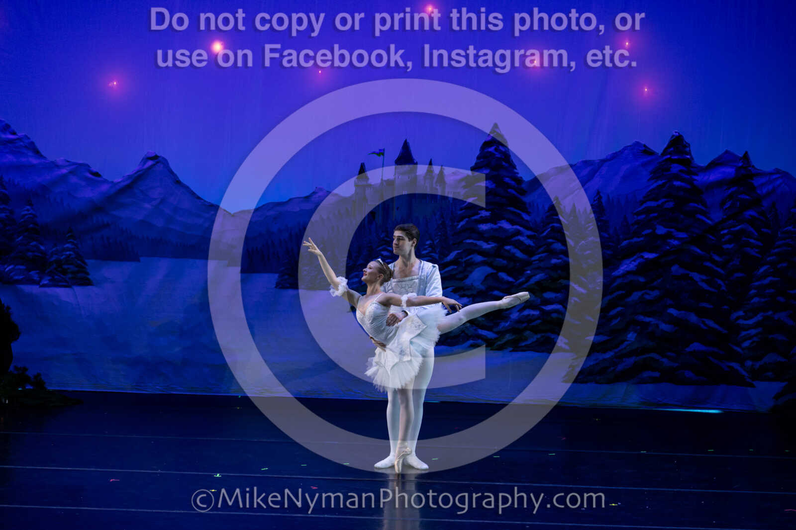 20251220184222-EQ7A0975