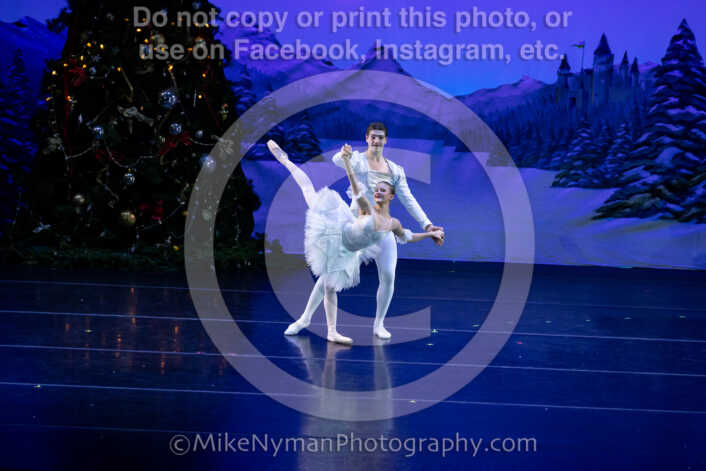 20251220184321-EQ7A1019