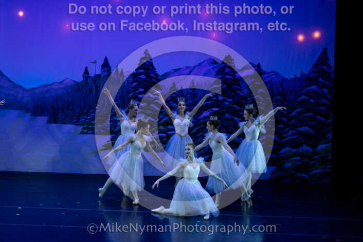 20251220184627-EQ7A1072