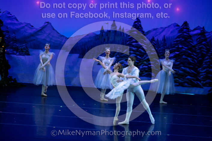 20251220184720-EQ7A1119