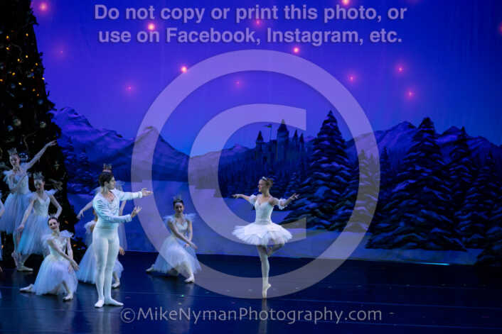 20251220184745-EQ7A1145