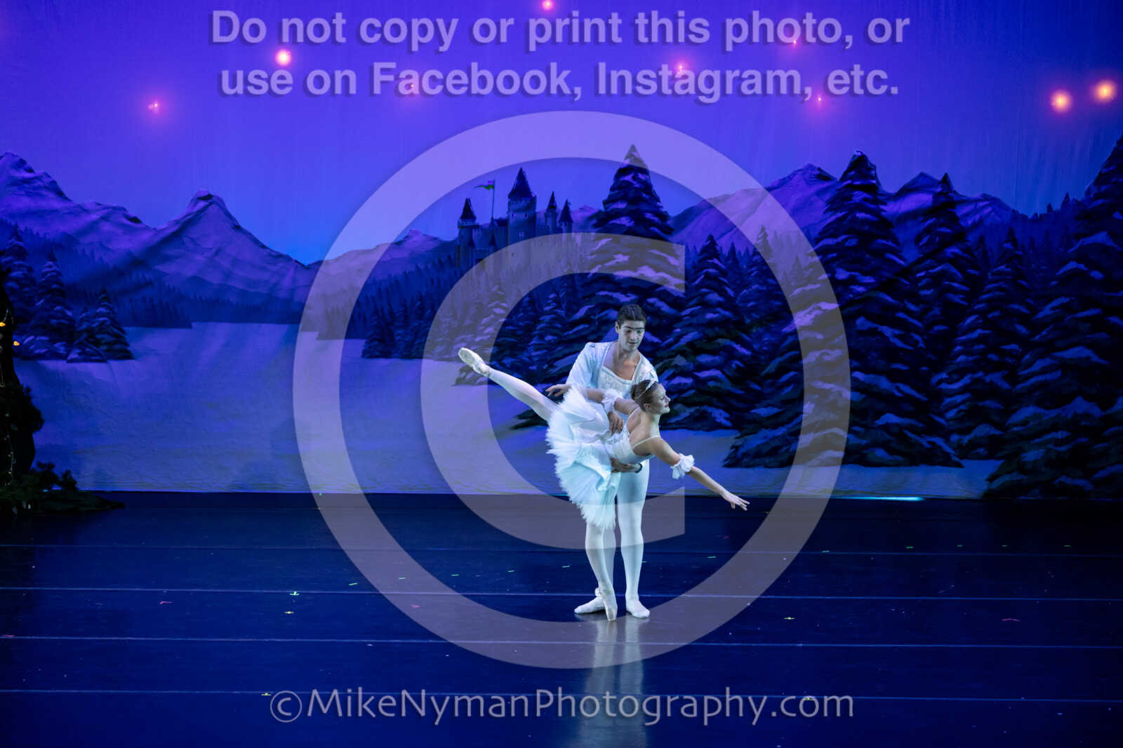 20251220184854-EQ7A1196