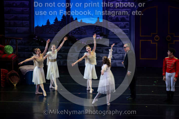 20251129141806-R3-592314