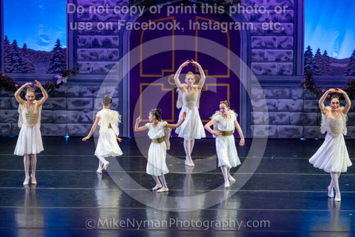 20251129201241-R62-130872