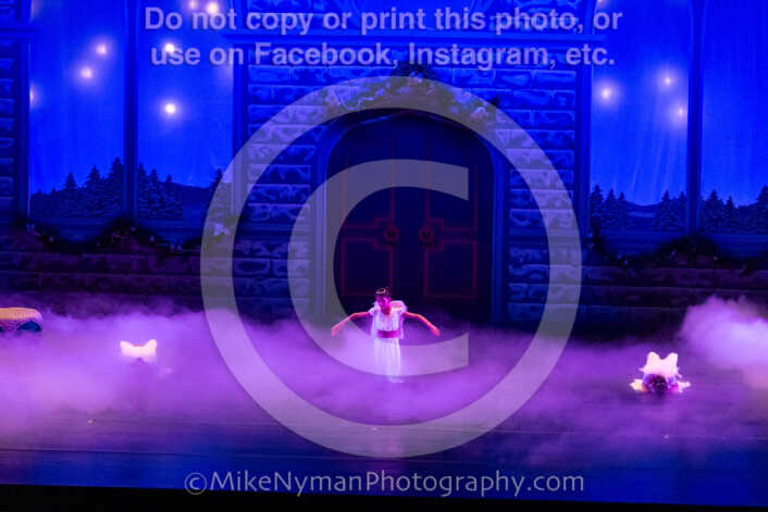 20251220191209-EQ7A1327