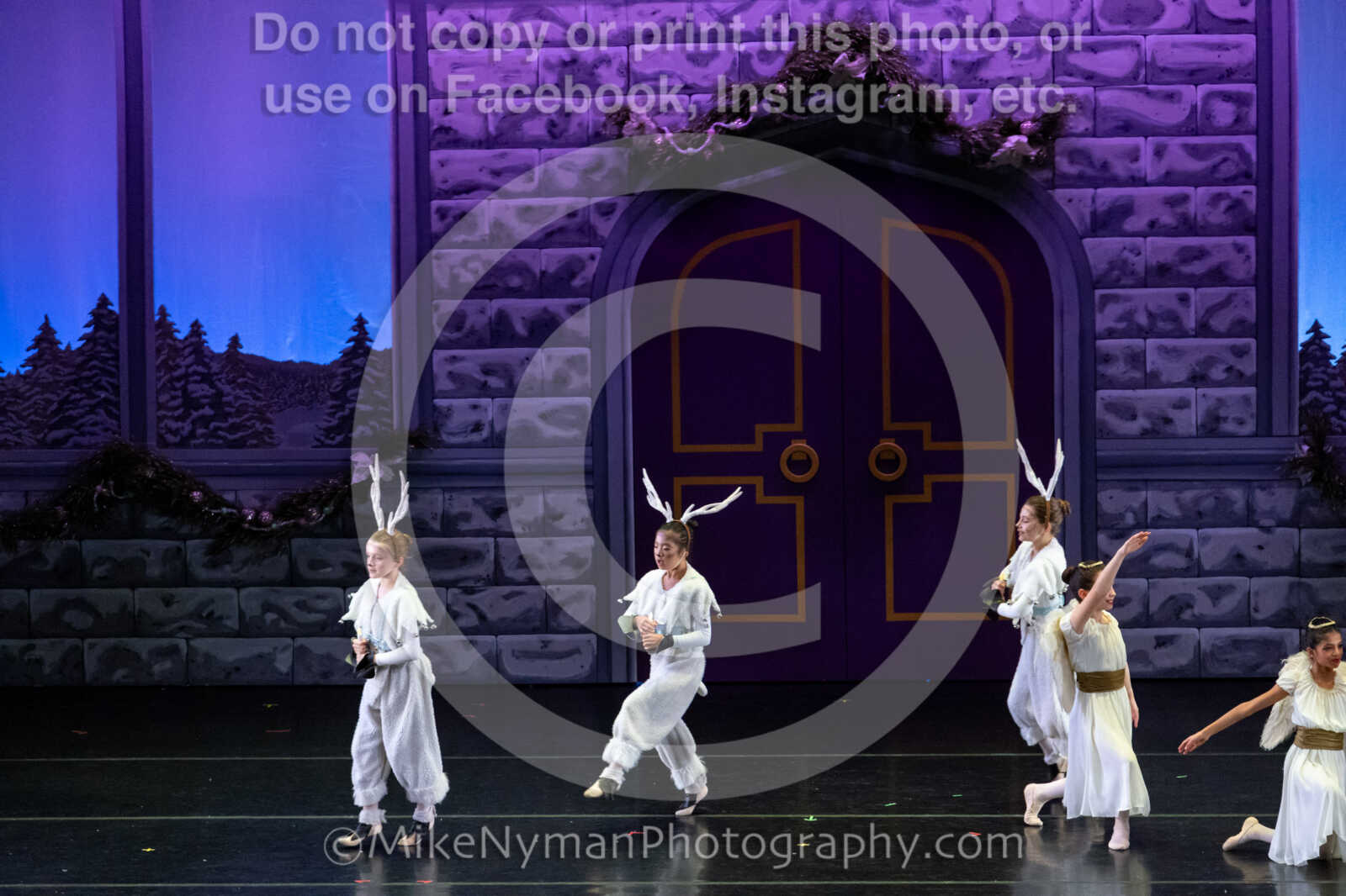 20251220191315-EQ7A1353