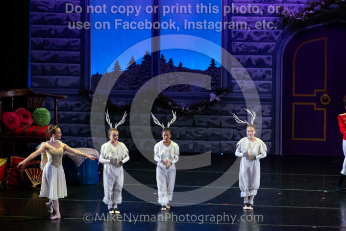 20251220191318-EQ7A1357