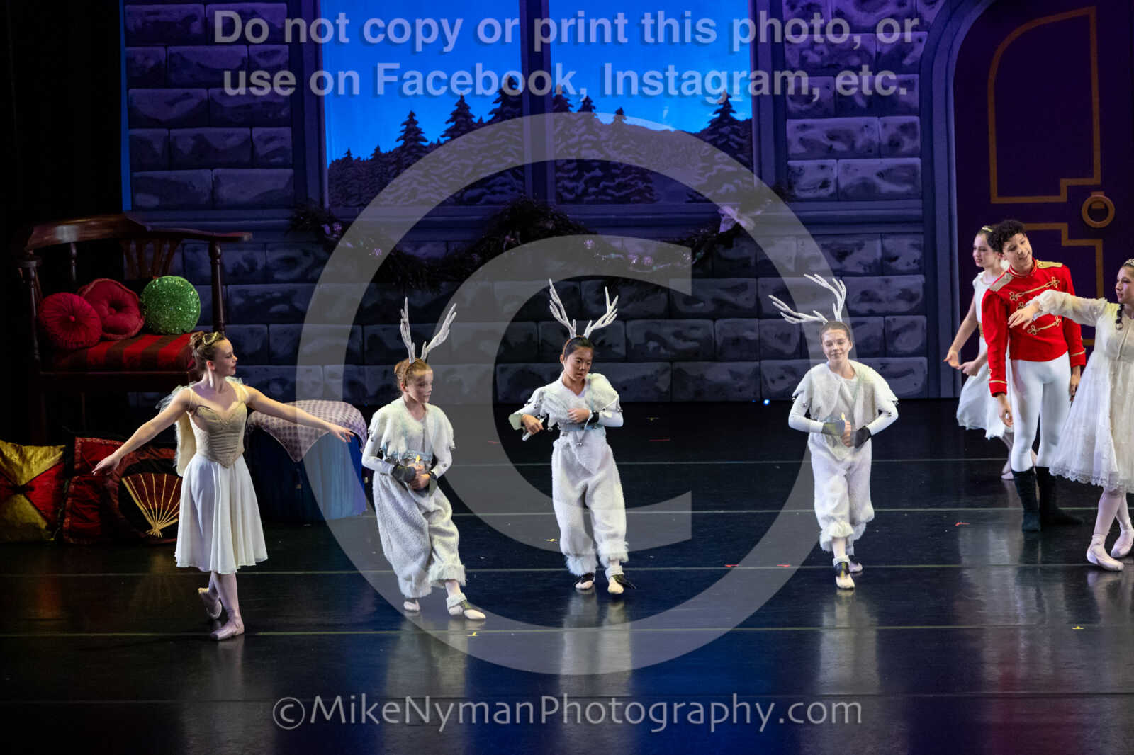 20251220191323-EQ7A1361