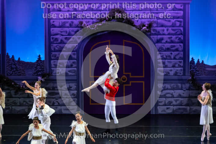 20251220191338-EQ7A1379