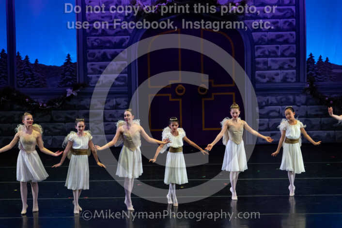 20251220191400-EQ7A1402