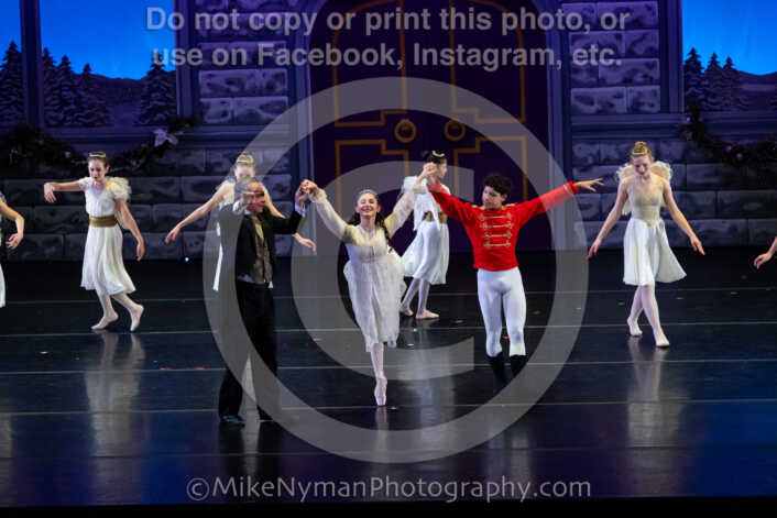 20251220191509-EQ7A1436