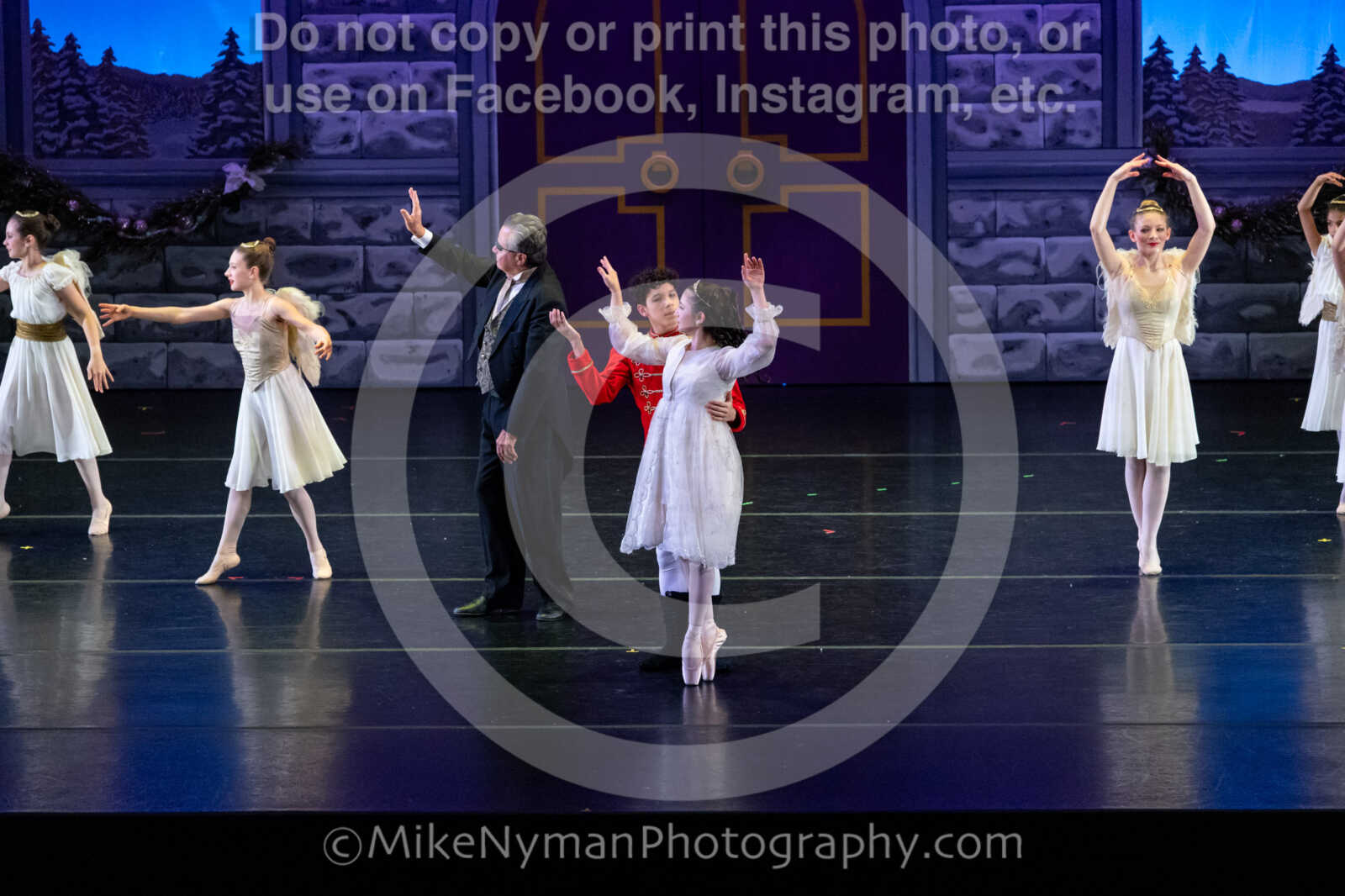 20251220191548-EQ7A1448