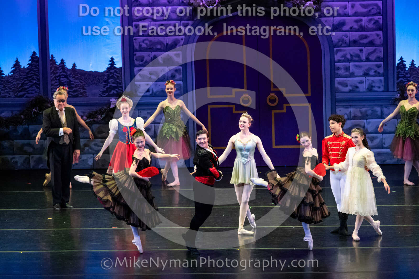 20251220191614-EQ7A1460