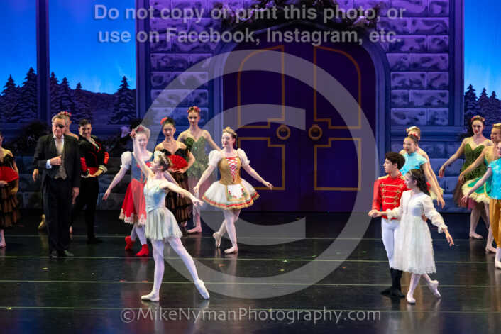 20251220191639-EQ7A1475